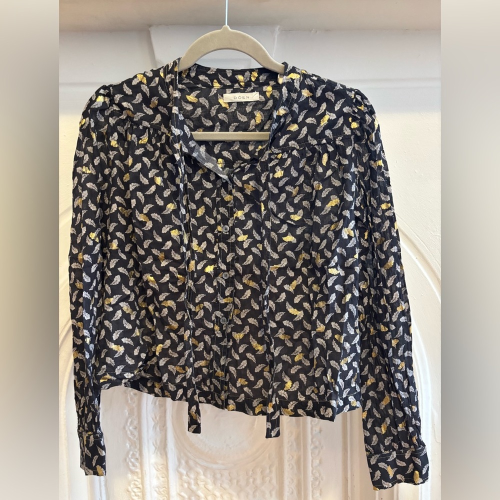 Doen Black and Gold Feather Patterned Women Tie Top XXS